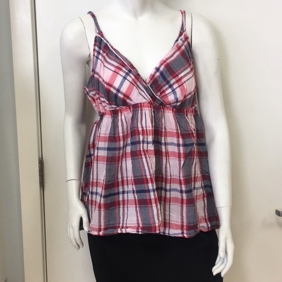 Low cut plaid top - Picture 1 of 4